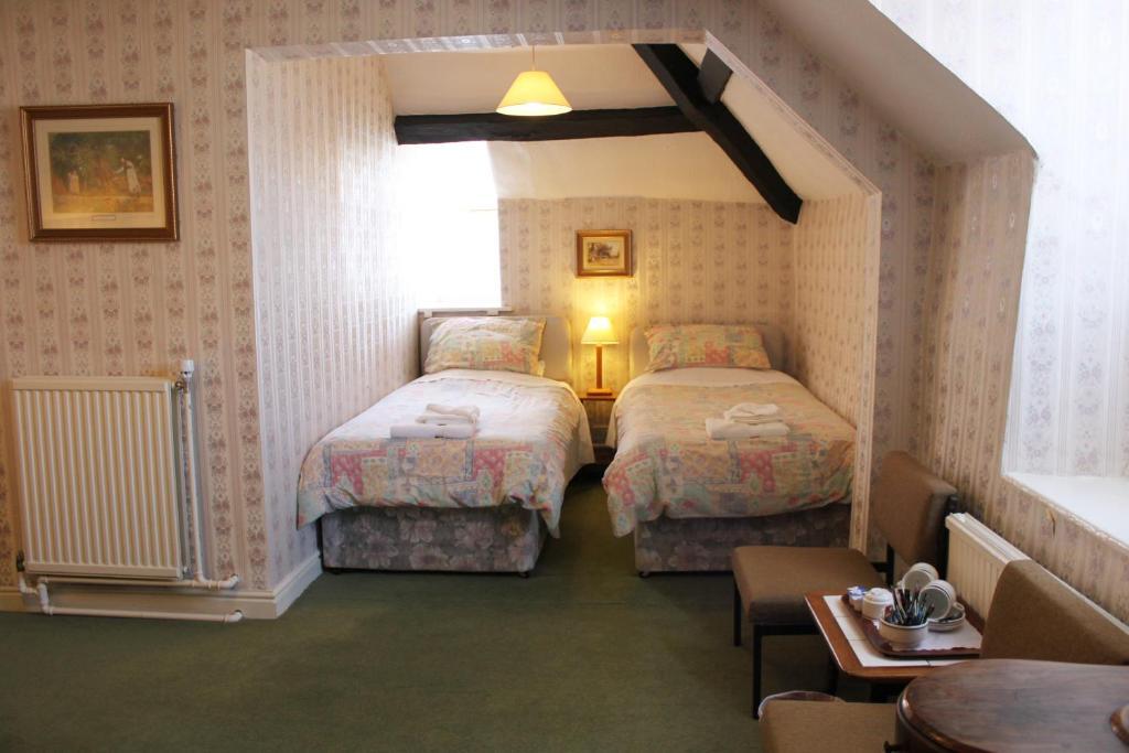 Owain Glyndwr Hotel Corwen Room photo