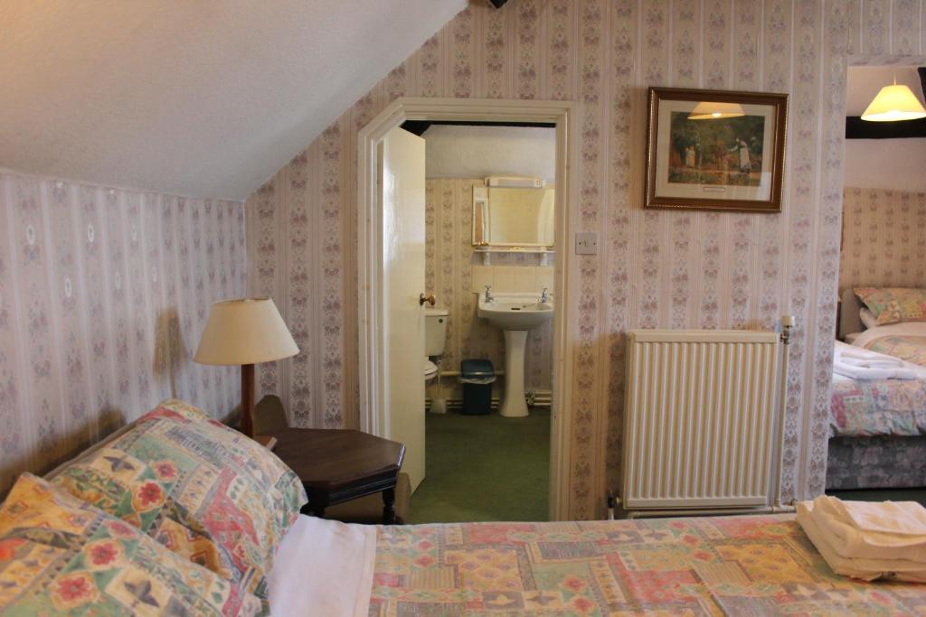 Owain Glyndwr Hotel Corwen Room photo